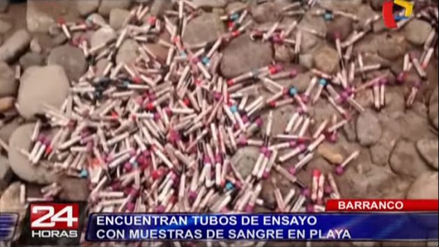 Barranco: Hallan tubos de ensayo con muestras de sangre regados en la playa. (Captura de TV)