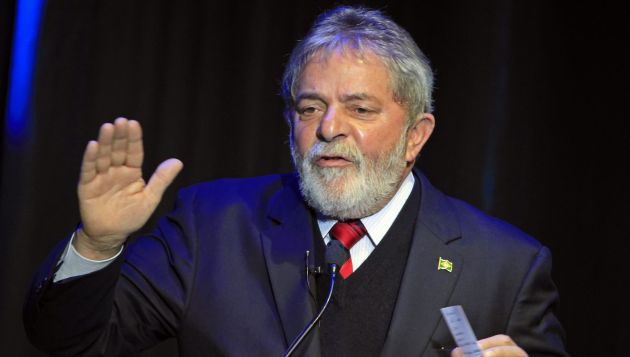 Luiz Inacio Lula da Silva fue llevado a  la comisaría. (Reuters)