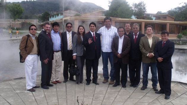 ¡Ampay! (de izquierda a derecha): No identificado (NI), Reymundo Trindade (Brasil), (NI), Fuyikawa, Cerrón, Belaunde, Santos, Alegría, Jaramillo, Pulgar-Vidal y Vicuña. (Perú21)
