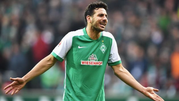 Claudio Pizarro lleva 12 goles en los últimos once encuentros con el Werder Bremen. (Getty Images)