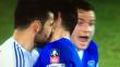 Diego Costa fue expulsado tras morderle el cuello a lo Luis Suárez a Gareth Barry [Video]