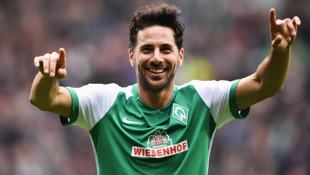 Claudio Pizarro se mete en la historia del  Werder Bremen. (Getty Images)