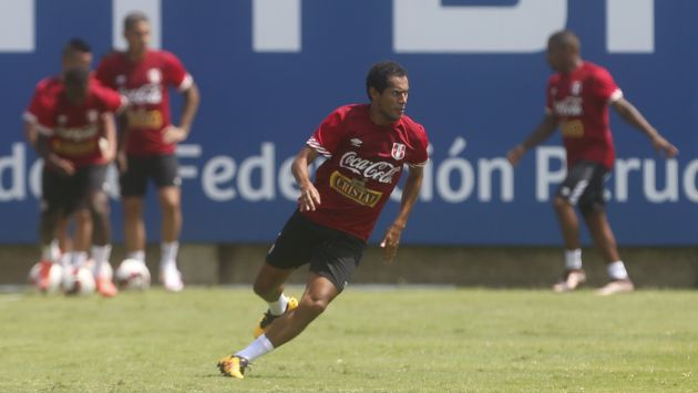 Carlos Lobatón sigue en duda para partido de la selección peruana ante Uruguay. (USI)