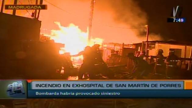 Incendio consume almacén de madera en San Martín de Porres