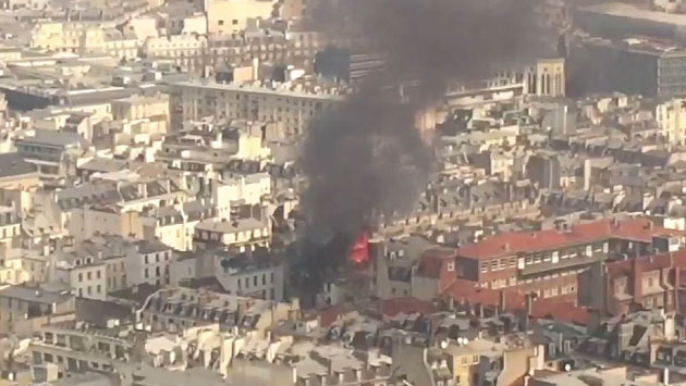 Cinco heridos leves por la explosión de un tanque de gas en París (YouTube)