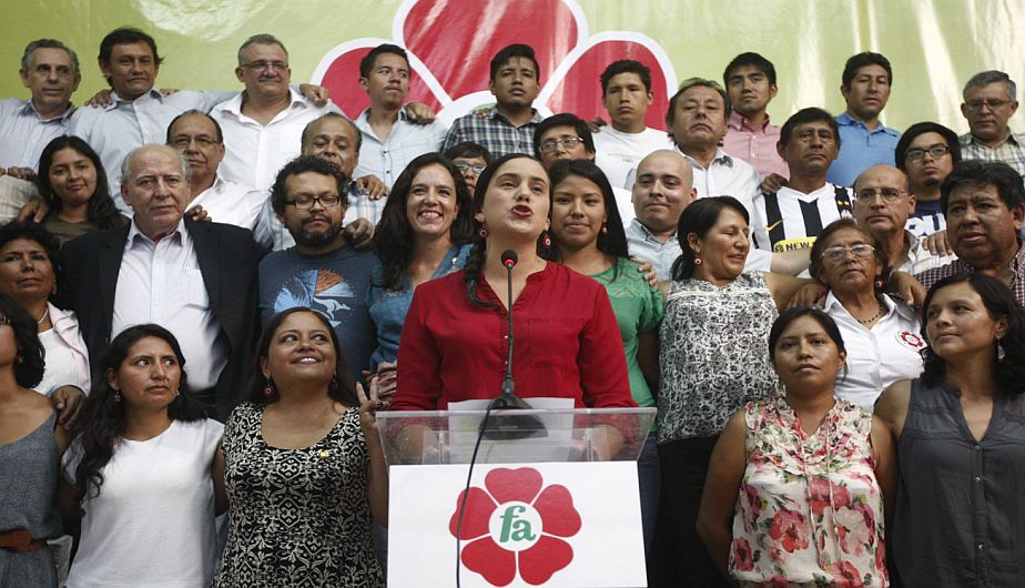 Verónika Mendoza: 'Seremos una oposición crítica y fiscalizadora' [Fotos y video]