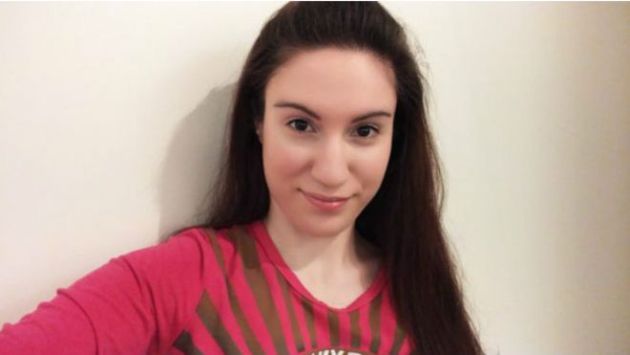 Joanna Giannouli, la mujer que a los 16 años se enteró que nació sin vagina, sin útero y sin cérvix. (BBC)