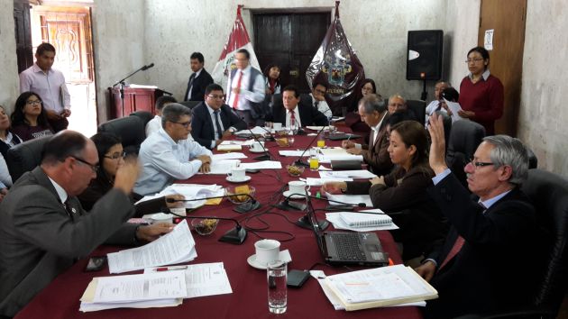Sesión del Consejo Regional de Arequipa. (USI)