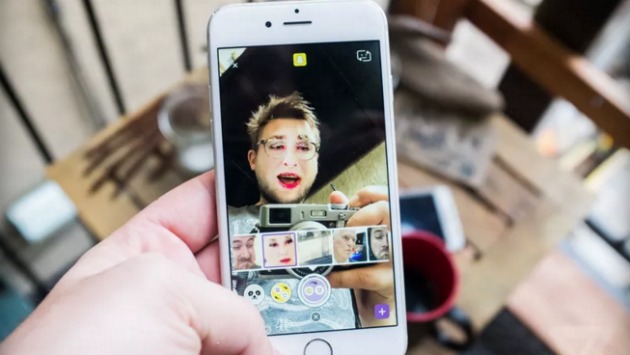 Snapchat se actualiza con dos nuevas características. (The Verge)