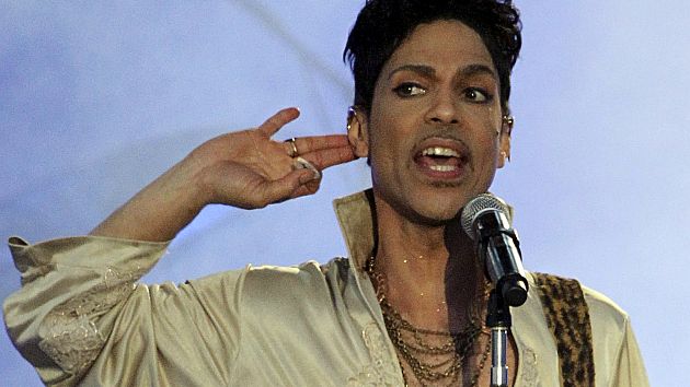 Prince: Registrarán casa del cantante para buscar evidencias de su muerte. (Reuters)