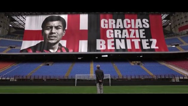 Milan le rindió homenaje al exfutbolista peruano Víctor Benítez. (Captura)
