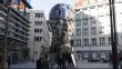 Facebook: Este escultura de la cabeza de Franz Kafka no deja de moverse [Video]
