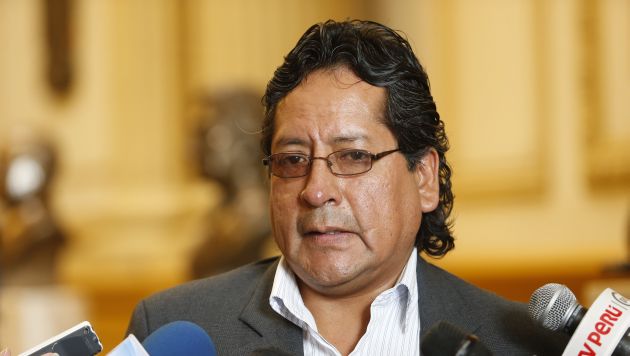 Acusan a Rubén Coa de no haber levantado la sesión para no votar informe. (Perú21)