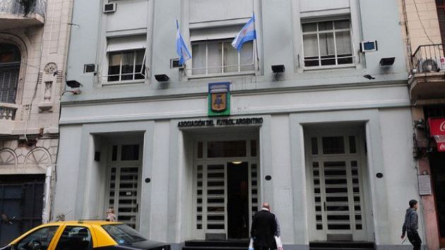 Argentina: Evacuaron la sede de la AFA por amenaza de bomba. (@FOXSportsArg)