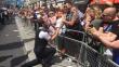 Inglaterra: Policía propone matrimonio a su novio durante marcha LGTB [Video]