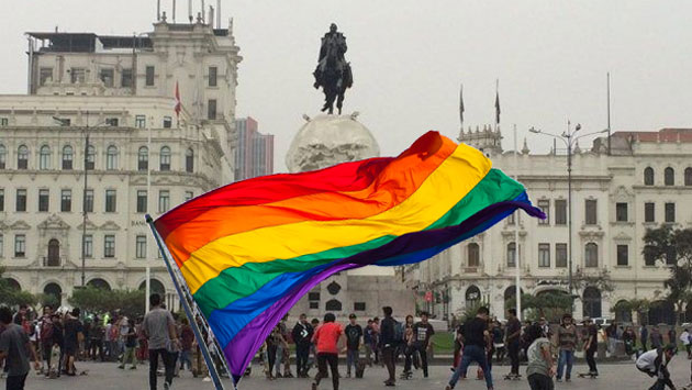 Municipalidad de Lima no permitió que la Marcha del Orgullo Gay ocurra en la Plaza San Martín. (Composición)