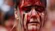 España: Activistas se bañan en ‘sangre’ para protestar contra corridas de toros [Fotos]