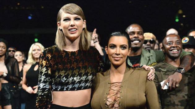 Kim Kardashian y Taylor Swift se enfrentan en redes sociales. (AFP)