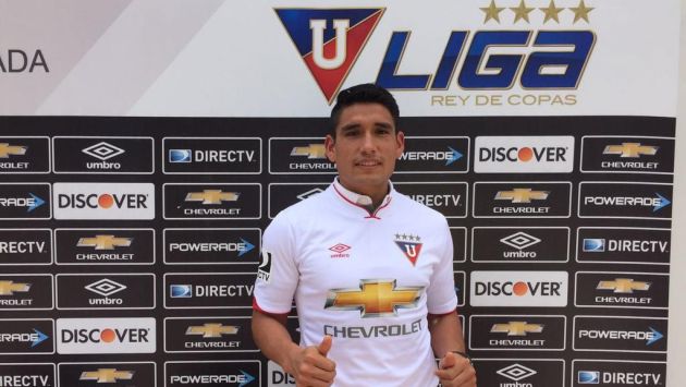 Irven Ávila fue presentado como nuevo delantero del LDU de Quito. (@chinobesc)