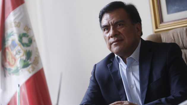 "Hay que acabar con el estrés de desconfianza en la clase política", dijo Javier Velásquez. (Perú21)