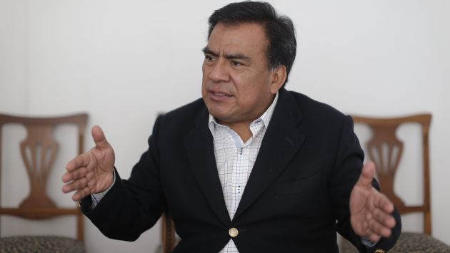 Javier Velásquez Quesquén: "Fuerza Popular ha retrocedido en su intento de armar comisiones investigadoras". (Perú21)