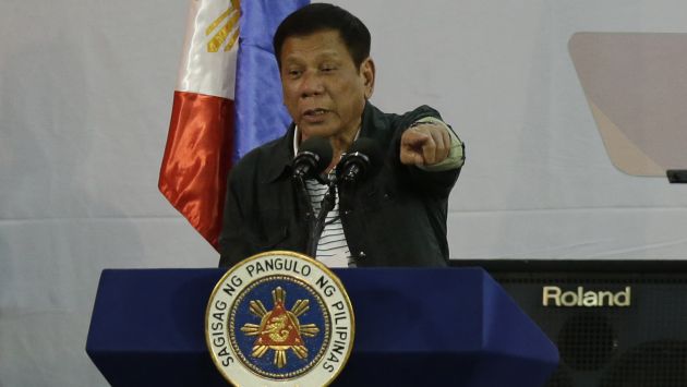 Presidente ofreció US$ 43,000 por delatar a policías corruptos en Filipinas. (AP)