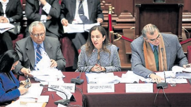 Imprecisiones. Carlos Herrera no convenció a los legisladores. (Perú21/Renzo Salazar)