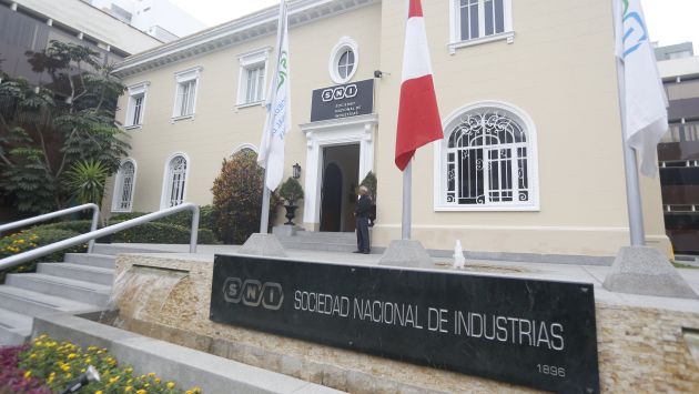 Sociedad Nacional de Industrias en contra del alza al Impuesto a la Renta. (Perú21)