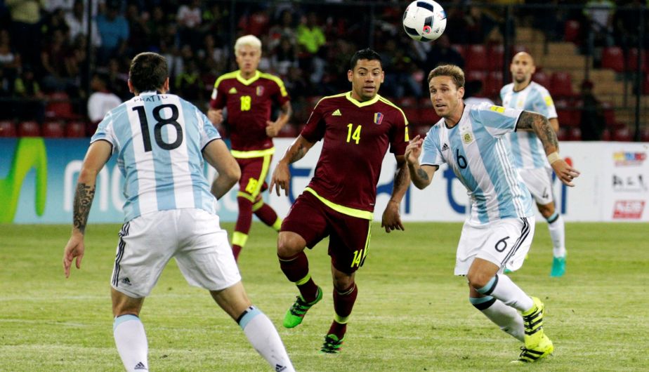 Argentina igualó 2-2 ante Venezuela y rescató un punto de visita en las Eliminatorias [Fotos y video]