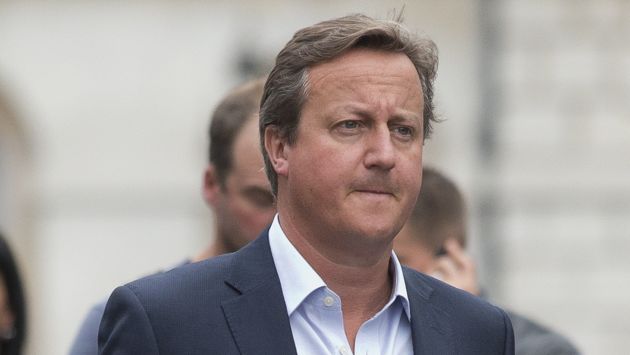 Ex primer ministro británico, David Cameron, renuncia a escaño de diputado. (AFP)