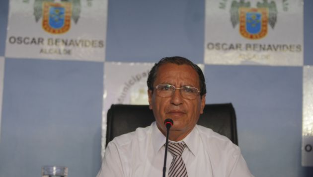 Óscar Benavides preside reunión de alcaldes. (Perú21)