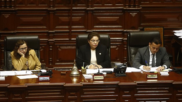 Pleno del Congreso de la República oficializó este miércoles la renuncia irrevocable de Elías Rodríguez. (Anthony Niño de Guzmán/Perú21)