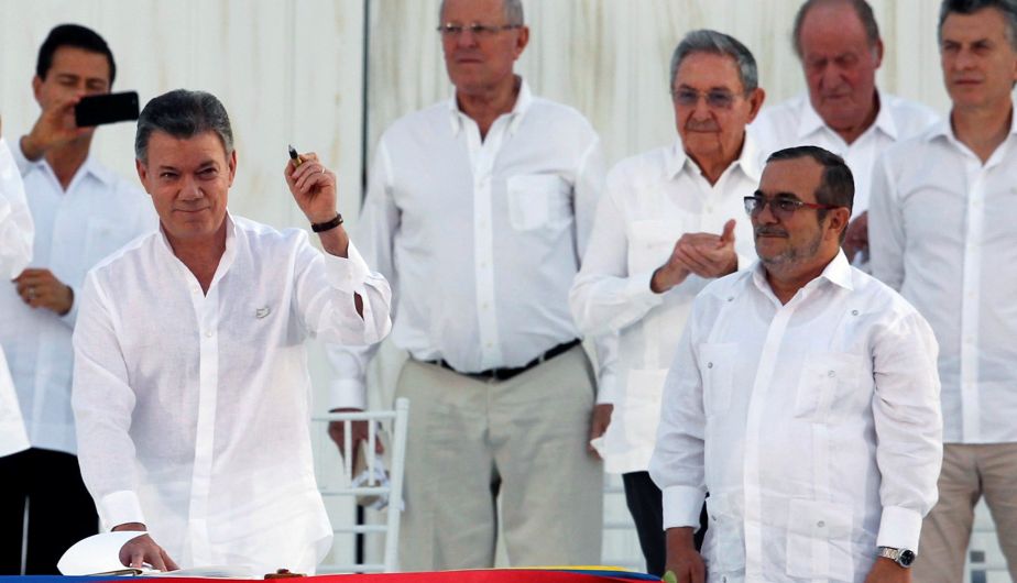 Colombia y las FARC firmaron histórico acuerdo de paz tras 52 años de guerra [Fotos]