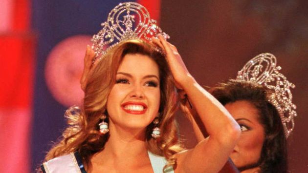 Alicia Machado tras ser coronada en el Miss Universo 1996. (AFP)