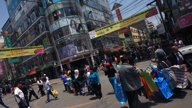 Ministerio de la Producción alista plan para salvar Gamarra de la ... - Diario Perú21