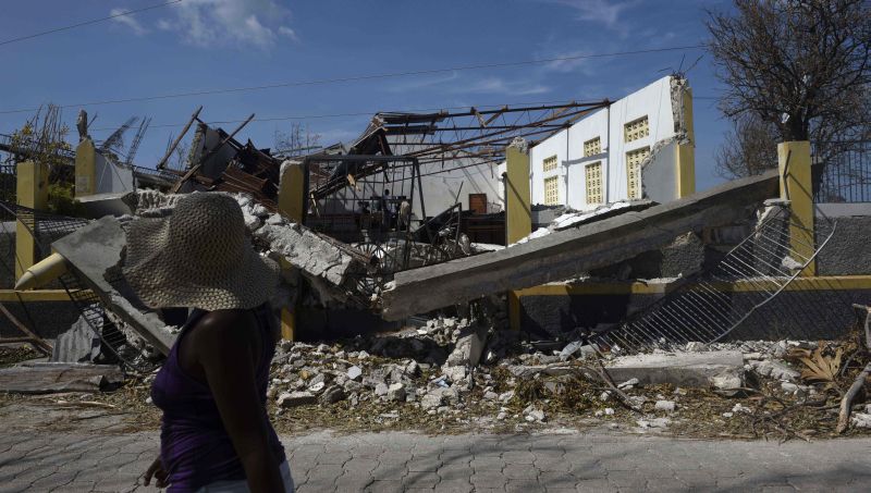 Huracán Matthew: Haití de duelo por los centenares de muertos