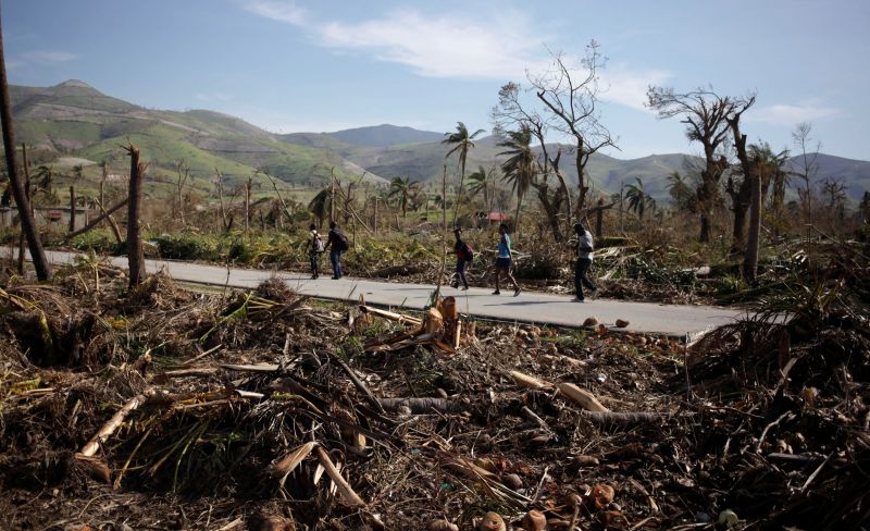 Huracán Matthew: Haití de duelo por los centenares de muerto