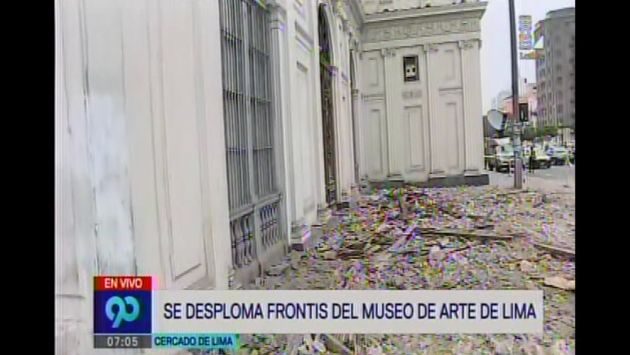 Se desplomó parte de la cornisa del segundo piso del Museo de Arte de Lima - MALI. (Captura de video)