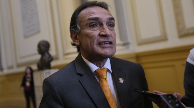 Héctor Becerril: Comisión de Fiscalización no debe ver caso de Luis Castañeda. (Anthony Niño de Guzmán/Perú21)