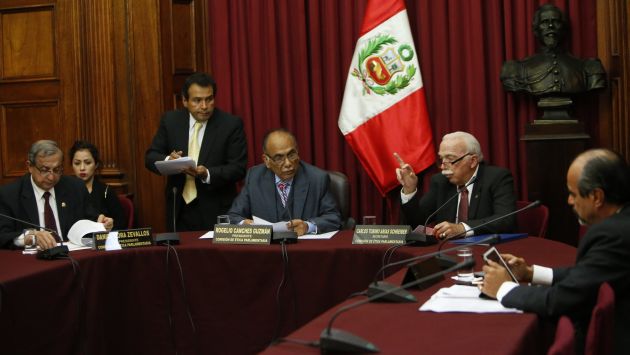 Comisión de Ética evaluará acusaciones contra cuatro congresistas de Fuerza Popular. (Perú21)