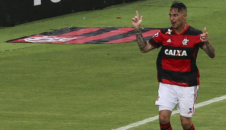 Paolo Guerrero anotó doblete en el empate 2-2 del Flamengo ante el Corinthians 