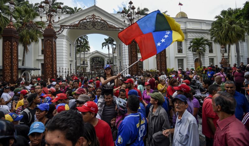 Venezuela: Capriles dice que no se ha iniciado diálogo y reitera llamado a marcha