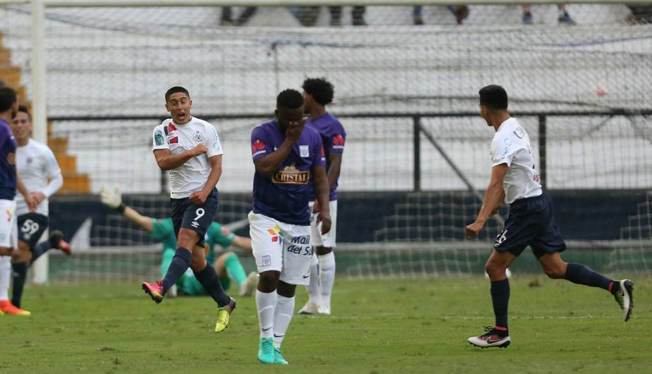Alianza Lima perdió 2-1 ante San Martín y se complican sus chances de llegar a los 'play off