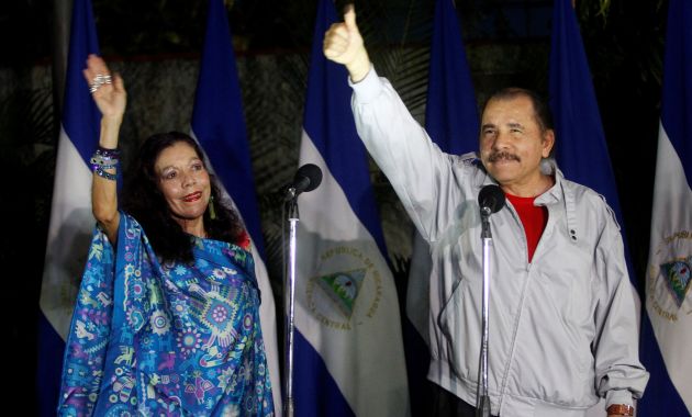 Daniel Ortega fue elegido junto a su esposa, Rosario Murillo, como presidente y vicepresidenta, respectivamente. (EFE)