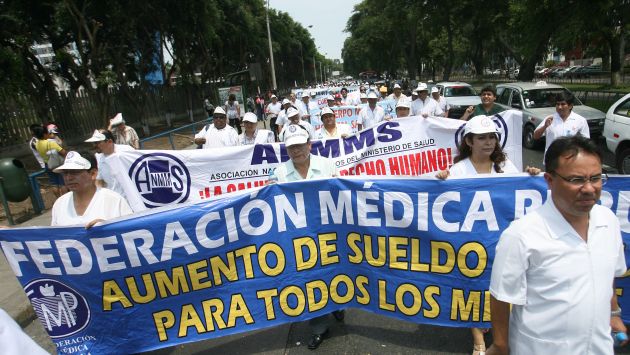 Federación Médica del Perú acatará paro nacional de 72 horas este martes. (Perú21)