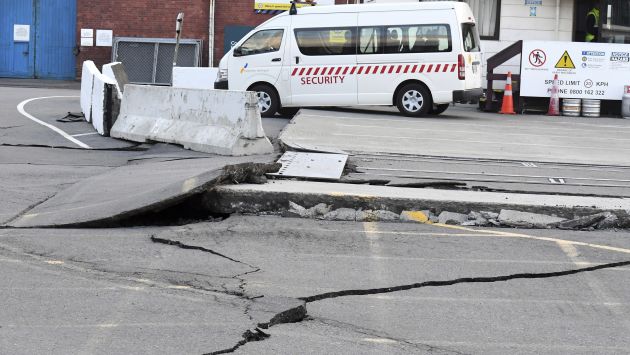 Terremoto de 7.4 grados en Nueva Zelanda dejó al menos dos muertos. (AP)