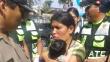 Ate: Detienen a madre que bebía 'cañazo' en la calle con su bebé en brazos