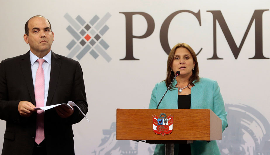 Norma que fortalece la UIF lleva la firma de PPK, Fernando Zavala y Marisol Pérez Tello. (Atoq Ramón)