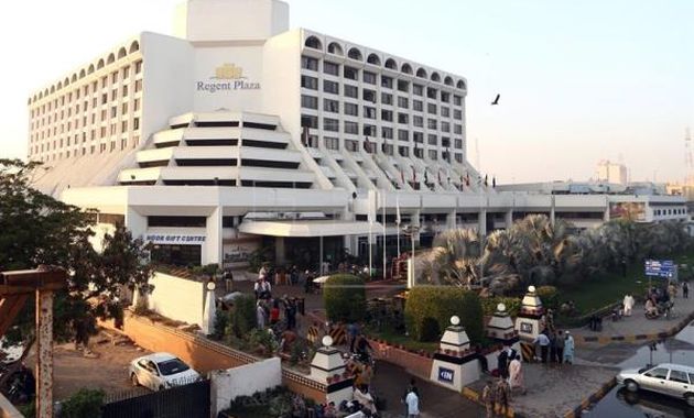 Incendio se produjo en el gran hotel de Karachi, la ciudad más poblada de (Efe).