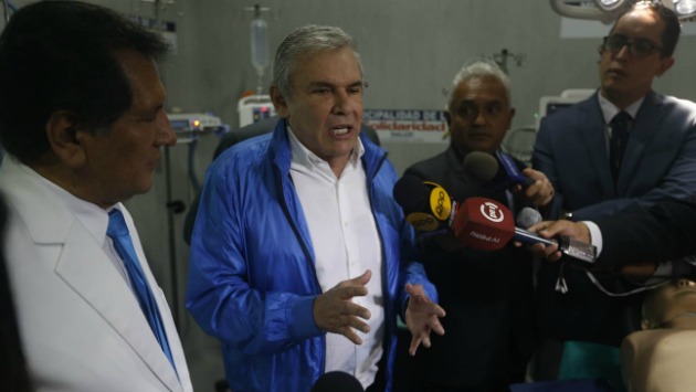 Alcalde de Lima inauguró Primer Centro Quirúrgico de alta complejidad. (Mario Zapata Nieto)